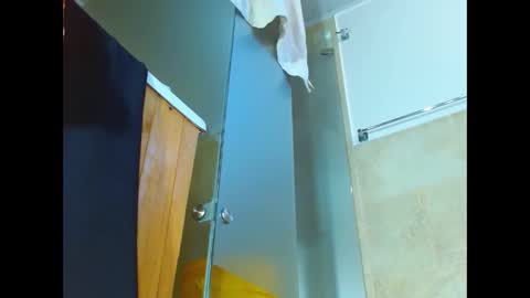 Snapshot of hottymilf69xxx chatting on 01-03-25, 03:55 Mary online show from 01-03-25, 03:55