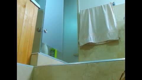 Snapshot of hottymilf69xxx chatting on 01-05-25, 03:34 Mary online show from 01-05-25, 03:34