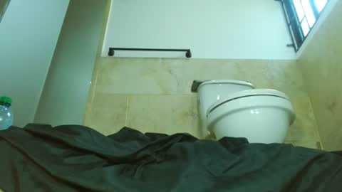 Snapshot of hottymilf69xxx chatting on 10-24-25, 03:30 Mary online show from 10-24-25, 03:30