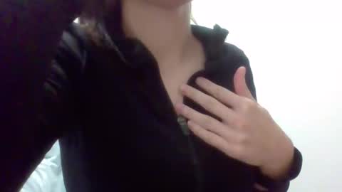 Snapshot of hotwinterxx chatting on 12-04-24, 02:59 Hotwixx online show from 12-04-24, 02:59