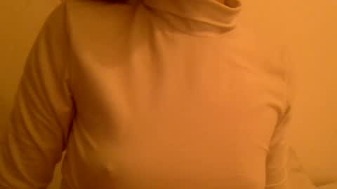 Snapshot of hotwinterxx chatting on 12-15-24, 12:40 Hotwixx online show from 12-15-24, 12:40