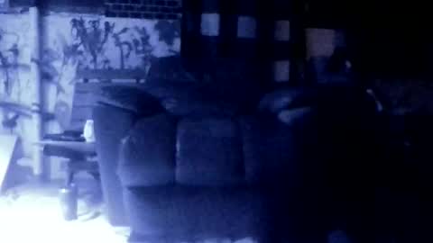 Snapshot of howbowdadareboy33 chatting on 04-21-26, 02:51 ask me online show from 04-21-26, 02:51