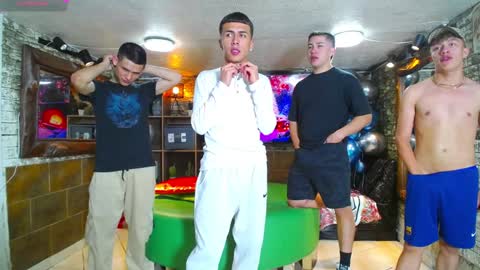 HOWENTS online show from 12-22-24, 12:39