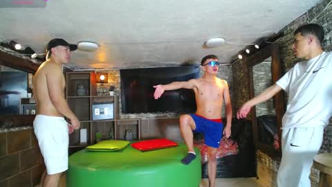 HOWENTS online show from 12-28-24, 12:47