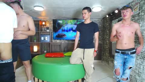 HOWENTS online show from 12-31-24, 01:04