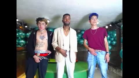 HOWENTS online show from 02-01-25, 02:37