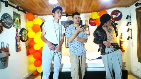 HOWENTS online show from 02-13-25, 02:45