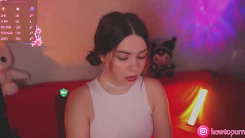 Snapshot of howtomeow chatting on 10-11-25, 04:27 Mia online show from 10-11-25, 04:27