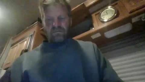 Snapshot of hoytme chatting on 12-17-24, 10:44 hoytme online show from 12-17-24, 10:44