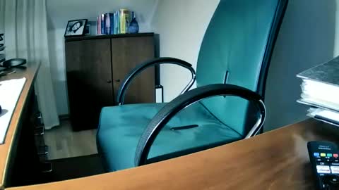 Snapshot of hpeter111 chatting on 02-17-25, 10:25 Peter online show from 02-17-25, 10:25