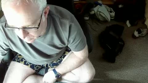 Snapshot of hrnysteve chatting on 06-17-26, 01:01 hrnysteve online show from 06-17-26, 01:01