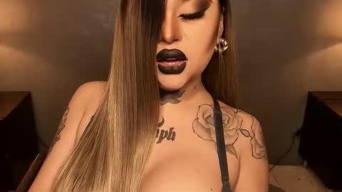 Snapshot of hubadera chatting on 10-17-25, 01:31 hubadera online show from 10-17-25, 01:31