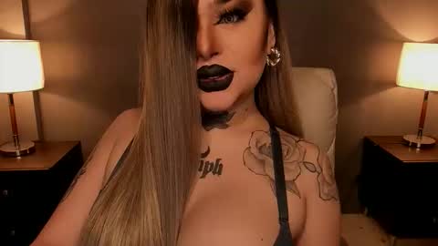 Snapshot of hubadera chatting on 10-21-25, 11:38 hubadera online show from 10-21-25, 11:38