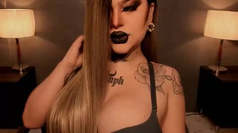 Snapshot of hubadera chatting on 11-19-25, 01:49 hubadera online show from 11-19-25, 01:49