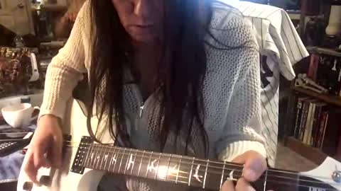 Snapshot of hubertcomberdale chatting on 01-01-25, 12:11 Hubert Cumberdale online show from 01-01-25, 12:11