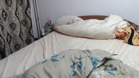 hugeassdevil online show from 09-27-25, 06:02