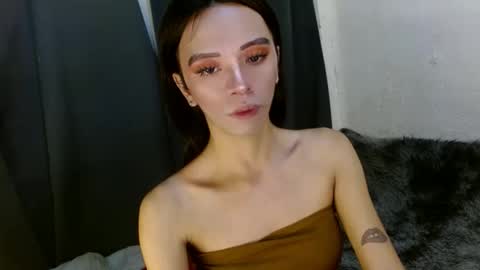 Snapshot of hugecock_caraxx chatting on 12-12-24, 09:19 Cara online show from 12-12-24, 09:19