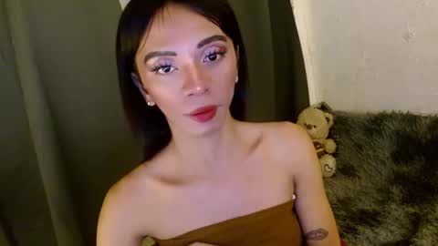 Snapshot of hugecock_caraxx chatting on 12-26-24, 02:55 Cara online show from 12-26-24, 02:55