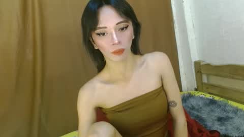 Snapshot of hugecock_caraxx chatting on 02-25-25, 09:53 Cara online show from 02-25-25, 09:53