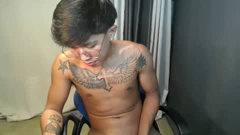 Snapshot of hugecockchristian chatting on 09-17-25, 10:17 hugecockchristian online show from 09-17-25, 10:17