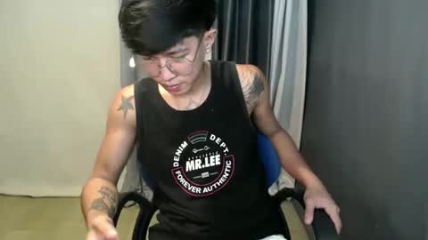 Snapshot of hugecockchristian chatting on 09-29-25, 10:42 hugecockchristian online show from 09-29-25, 10:42