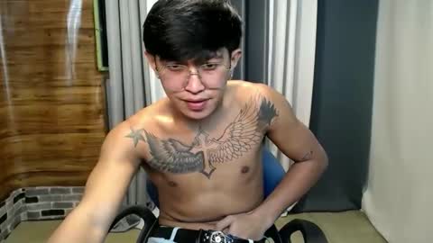 Snapshot of hugecockchristian chatting on 10-05-25, 02:59 hugecockchristian online show from 10-05-25, 02:59