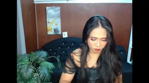 Rafaela online show from 12-19-25, 10:44
