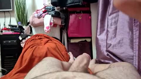 Snapshot of hugedick2469 chatting on 01-26-25, 12:05 hugedick2469 online show from 01-26-25, 12:05