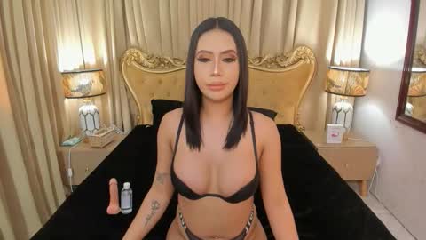 Snapshot of hugeirish2003 chatting on 03-09-26, 08:18 Irish online show from 03-09-26, 08:18