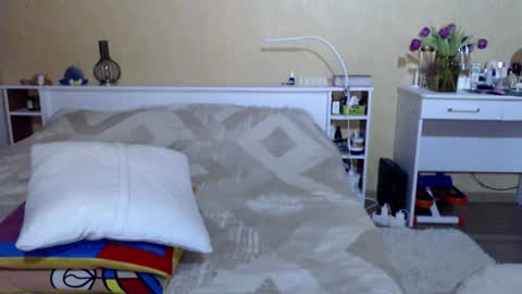 Gerda online show from 03-08-26, 04:11