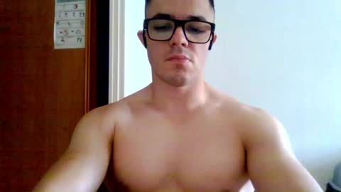 Snapshot of hughjaegg chatting on 06-05-26, 12:33 hughjaegg online show from 06-05-26, 12:33