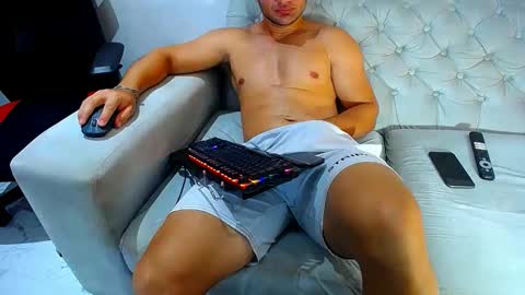 hugo19cm online show from 04-20-26, 05:37