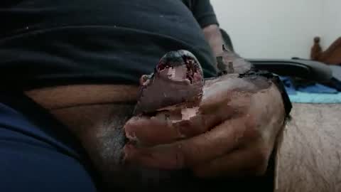 Snapshot of hugo_bulls chatting on 11-20-25, 08:36 HunkyLover online show from 11-20-25, 08:36