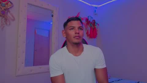 Hugo Cano online show from 04-29-26, 08:26
