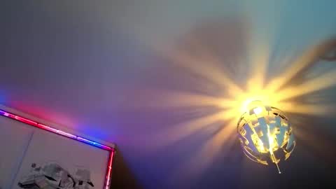 Snapshot of hugolandcam chatting on 09-26-25, 09:19 Hugo online show from 09-26-25, 09:19