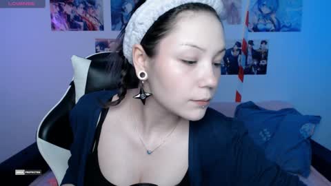 Snapshot of hugomin chatting on 12-15-24, 12:40 HugoMin online show from 12-15-24, 12:40