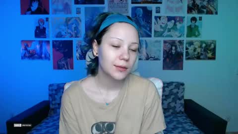 Snapshot of hugomin chatting on 05-07-26, 04:45 HugoMin online show from 05-07-26, 04:45
