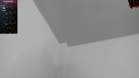 Snapshot of hugosan2 chatting on 02-08-25, 05:08 Hugo online show from 02-08-25, 05:08