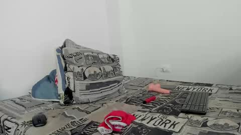 Snapshot of hugosan2 chatting on 02-11-25, 07:59 Hugo online show from 02-11-25, 07:59