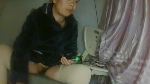 hujiajia520321431 online show from 10-23-25, 12:04