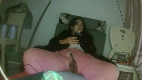 hujiajia520321431 online show from 01-09-26, 10:00