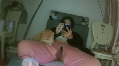 hujiajia520321431 online show from 01-10-26, 09:41