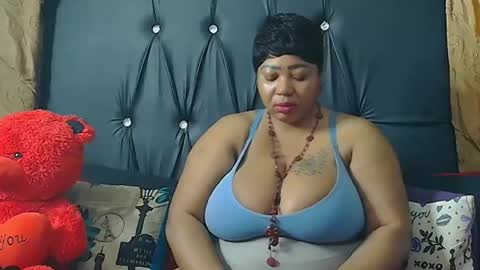 Snapshot of humongoustitss500929 chatting on 09-13-25, 03:34 humongoustitss500929 online show from 09-13-25, 03:34