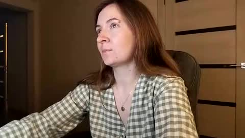 Snapshot of humpygrey chatting on 11-02-25, 05:59 HumpyGrey online show from 11-02-25, 05:59