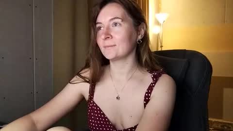 Snapshot of humpygrey chatting on 11-30-25, 05:17 HumpyGrey online show from 11-30-25, 05:17