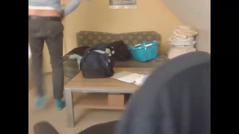 hundeleine online show from 02-06-25, 02:26