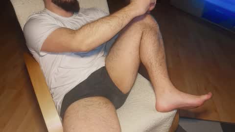 hundick696 online show from 11-17-25, 04:13