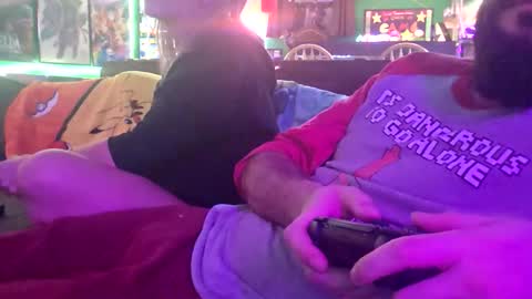 Snapshot of hunganduncut1 chatting on 04-17-26, 02:58 Hunganduncut online show from 04-17-26, 02:58