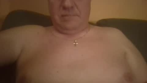 Snapshot of hungariandaddyy1975 chatting on 10-19-25, 07:36 fatcockdaddy vastagfark magyar apuci online show from 10-19-25, 07:36