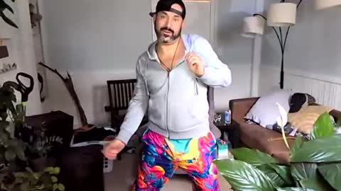 hungitalian40 online show from 04-24-26, 04:42